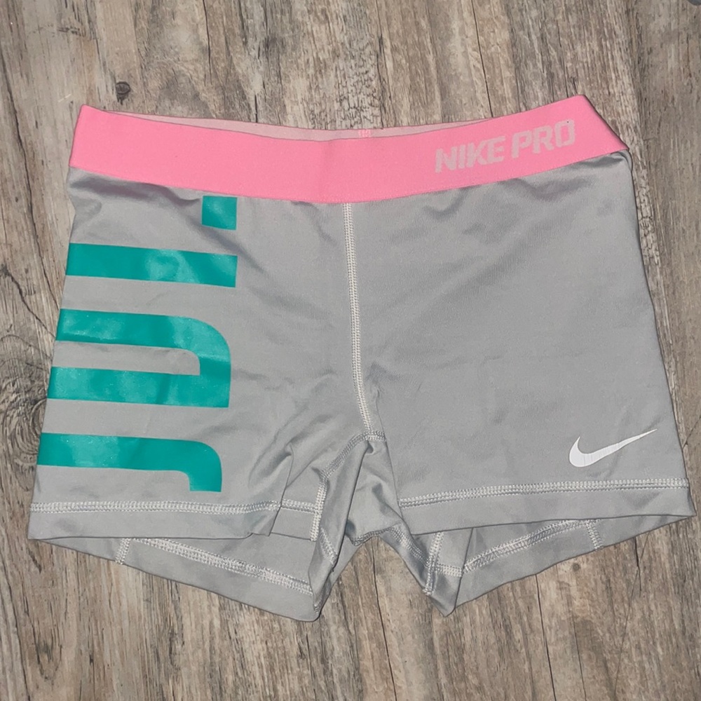 Nike pro spandex size M